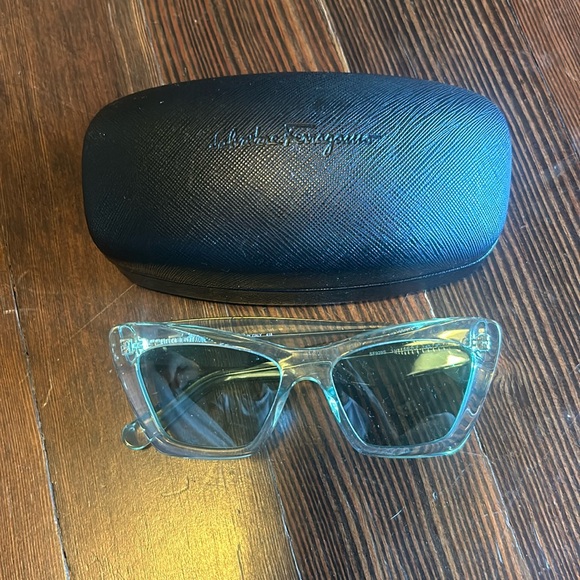 Salvatore Ferragamo Sunglasses - Picture 1 of 2